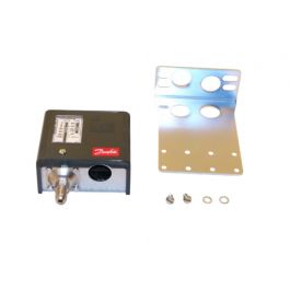 Danfoss 060-5231 SPDT A/R Pressure Control 1/4" Male Flare 6-108 PSI