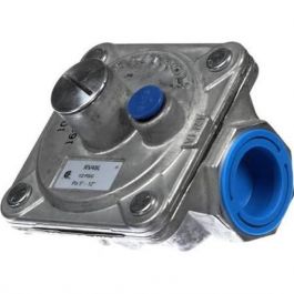 Maxitrol 220G-3 3" Pilot Loaded Gas Regulator 1-3 PSI Outlet 10 PSI Max Inlet