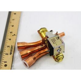 Carrier 51303072005 Reversing Valve