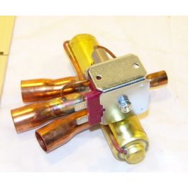 Rheem-Ruud 61-101684-01 2-Ton Reversing Valve 5/8"X3/8" 24V Coil