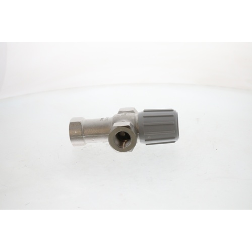 Resideo AM100-1LF 1/2″ NPT Thermostatic Mixing Valve 70-145°F
