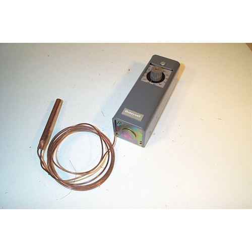 Honeywell T4031A1073 Refrigeration Temperature Controller, 120/240Vac
