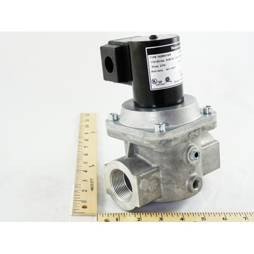Honeywell V4295A1049 Solenoid Gas Valve, 120VAC, 1-1/4″, 1450 CFH
