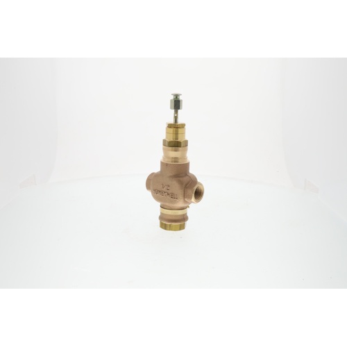 Honeywell V5011N2022 2-Way 1/2″ NPT Globe Valve, 1.85 Cv, Linear, Red Brass