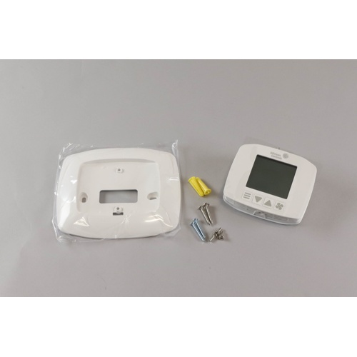 Johnson Controls FCP-PA-701-B 7-Day Fan Coil & PTAC Thermostat w/ Logo