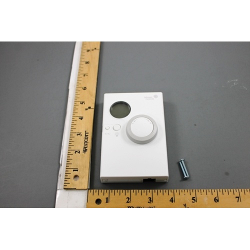 Johnson Controls NS-BTV7002-0 Network Zone Sensor, LCD, VAV Balancing, Wallbox/Surface Mount