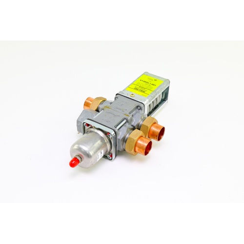 Johnson Controls V148GL1-001C 1″ Three-Way Pressure Actuated Water Regulating Valve