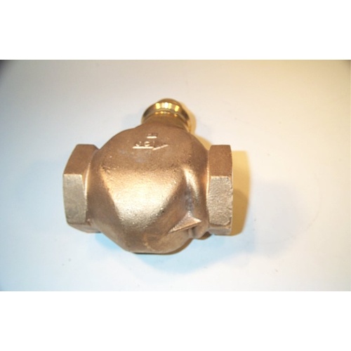 Johnson Controls VG7243RT Globe Valve, 2-Way N.O., 1-1/2″ NPT, 28.9 Cv
