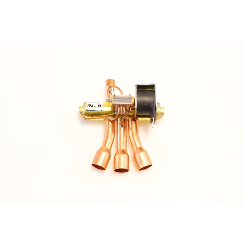 York S1-025-35313-002 Reversing Valve With Coil