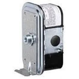 Johnson Controls P32AF-5 Air Flow Switch W/Mounting Bracket 0.05"-5" WC