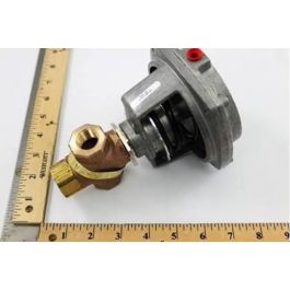 Schneider Electric (Barber Colman) VK-7313-302-4-4 1/2" 3-Way Bronze Mixing Globe Valve 5-10 PSIG 4.4Cv