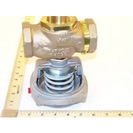Schneider Electric (Barber Colman) VK-7313-303-4-2 1/2" 3-Way Bronze Mixing Globe Valve Actuator 10-13 PSI 2.2Cv